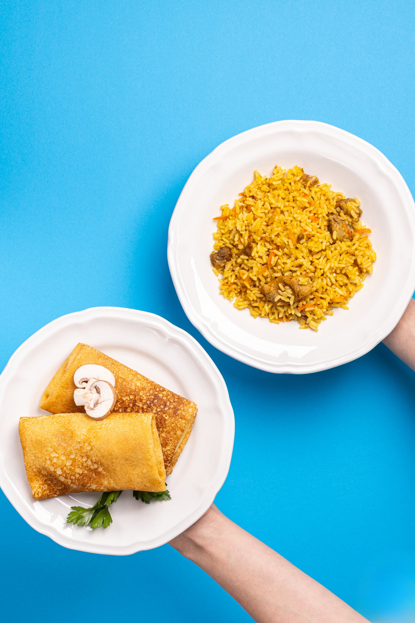 Blinis mit Hähnchenfleisch und Pilzen, handgemacht