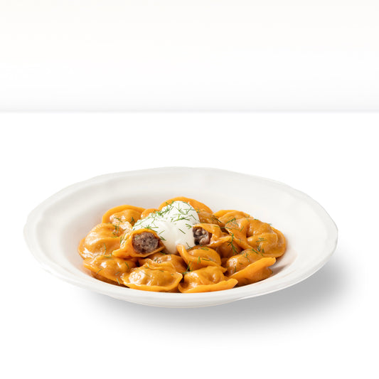 Томатные пельмени с говядиной, сделано вручную