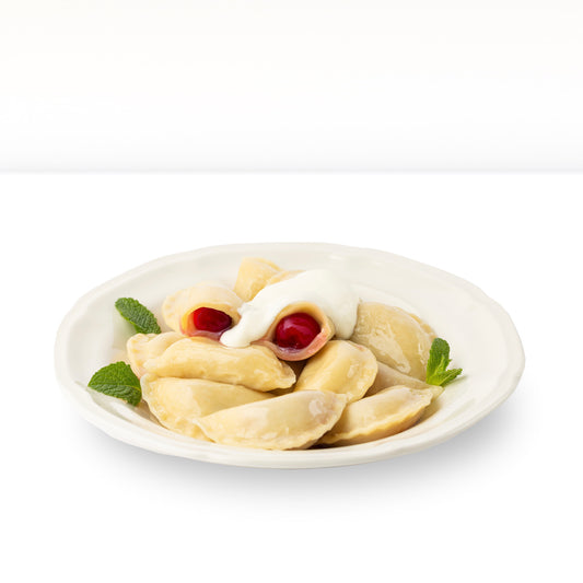 Вареники с вишней, сделано вручную