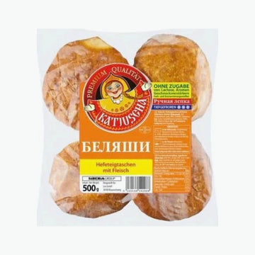 Beljaschi Hefeteigtaschen mit Schweinfleisch, gebraten