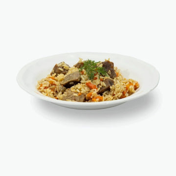 Reisgericht "PLOV" mit Schweinefleisch, handgemacht