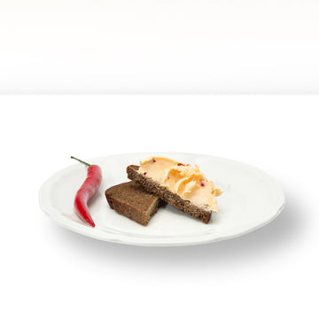 Speckaufstrich mit Chili und Knoblauch, handgemacht