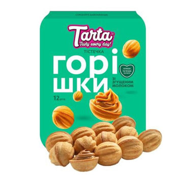 Tarta pastries Oreschki with condensed milk