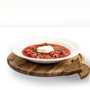 Borsch mit Rindfleisch, handgemacht