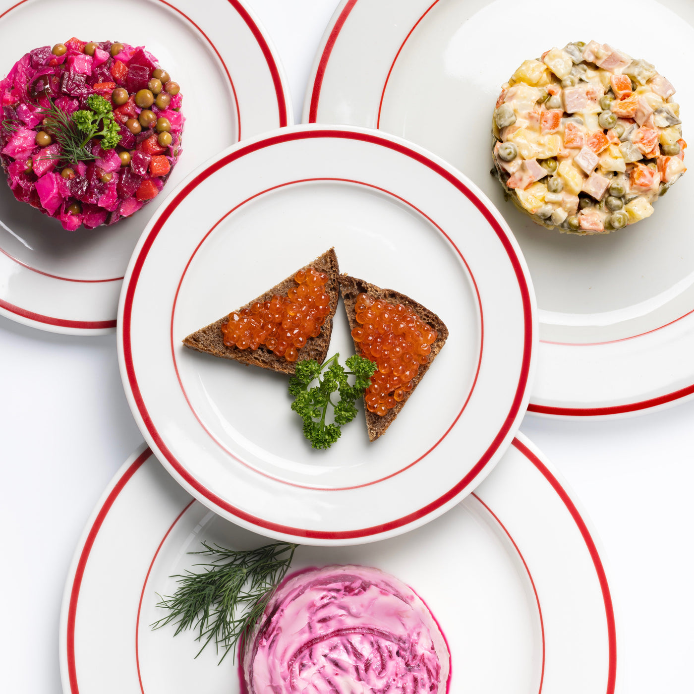 Salat „Olivje“, gekühlt