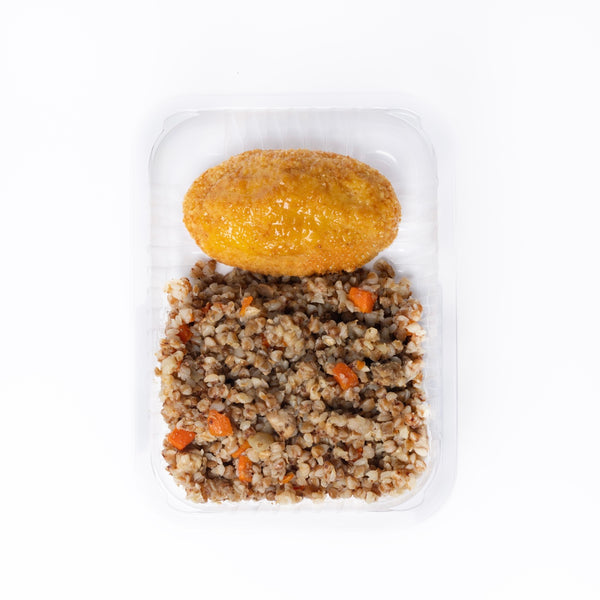 Menü: Buchweizen mit Hähnchenfrikadelle „Kiev Art“