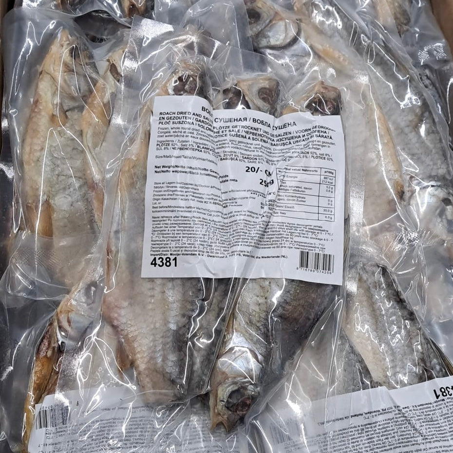 Getrocknete und gesalzene Plötze