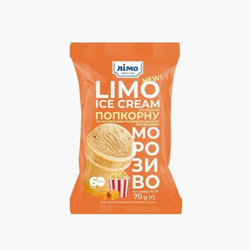 Limo-Eis im Waffelbecher mit Popcorngeschmack und Karamell