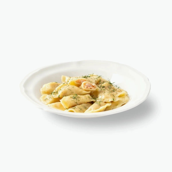 Pelmeni mit echtem Lachsfilet, handgemacht